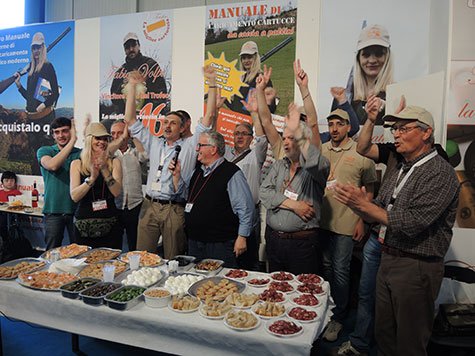 CLUB CALIBRO 16 A CACCIA VILLAGE - APOTEOSI